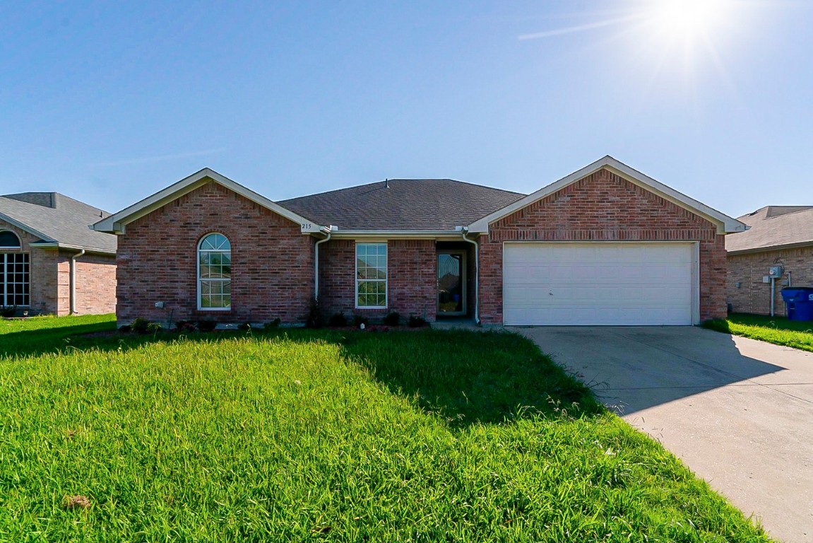 215 Amherst Drive Forney TX 75126