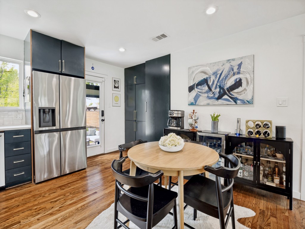 2236 Hartline Drive Dallas TX 75228