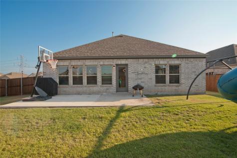 1345 Fox Glen Trail Crowley TX 76036