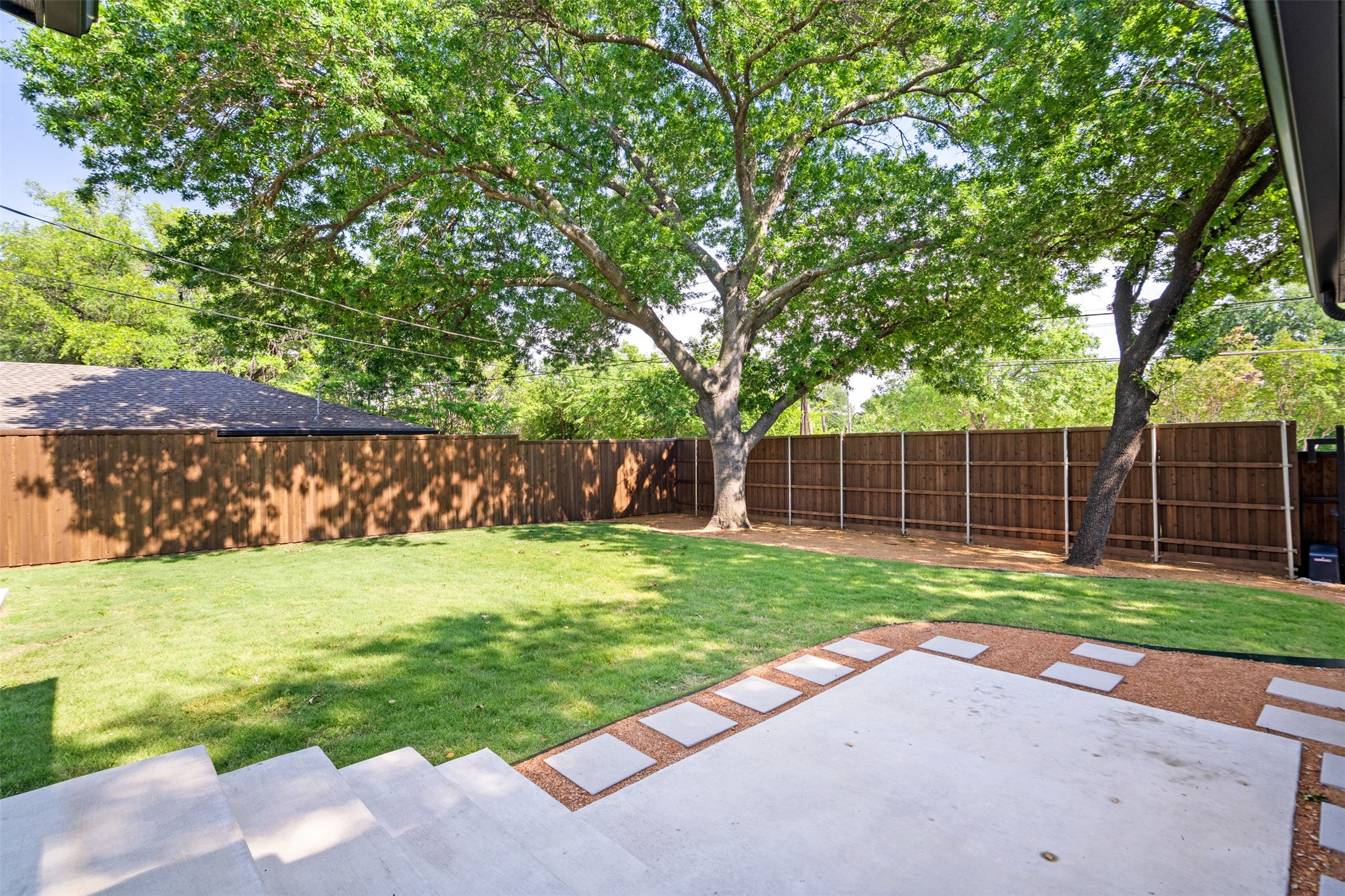 7344 Fieldgate Drive Dallas TX 75230