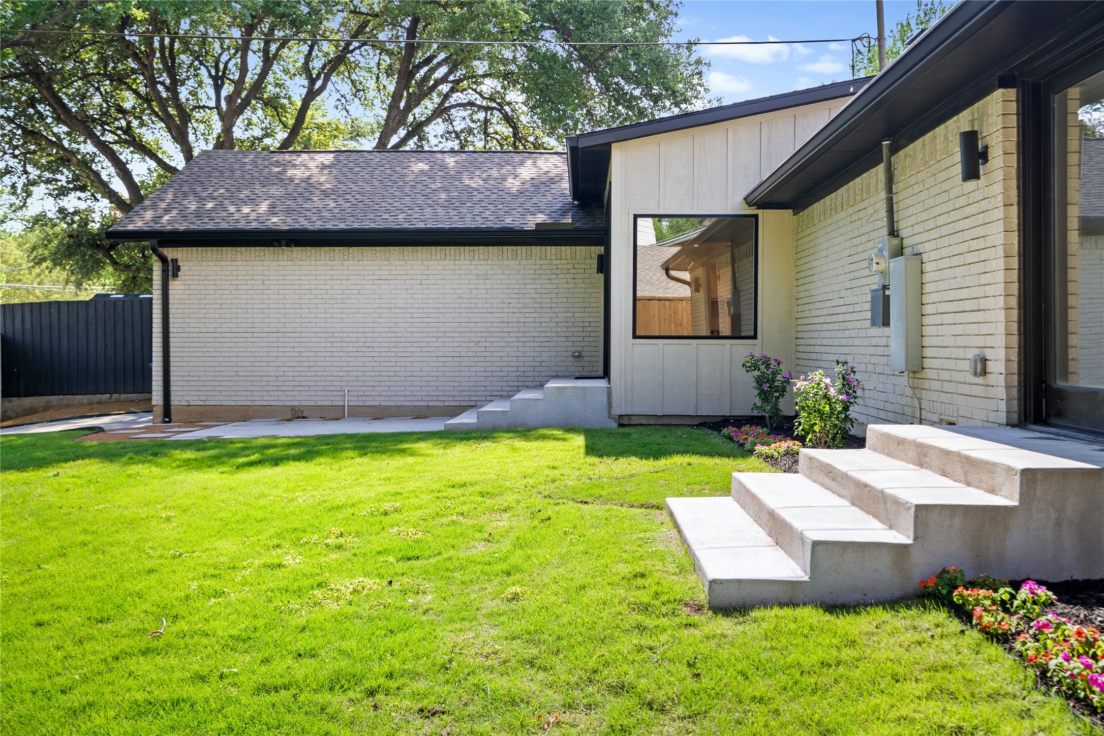 7344 Fieldgate Drive Dallas TX 75230