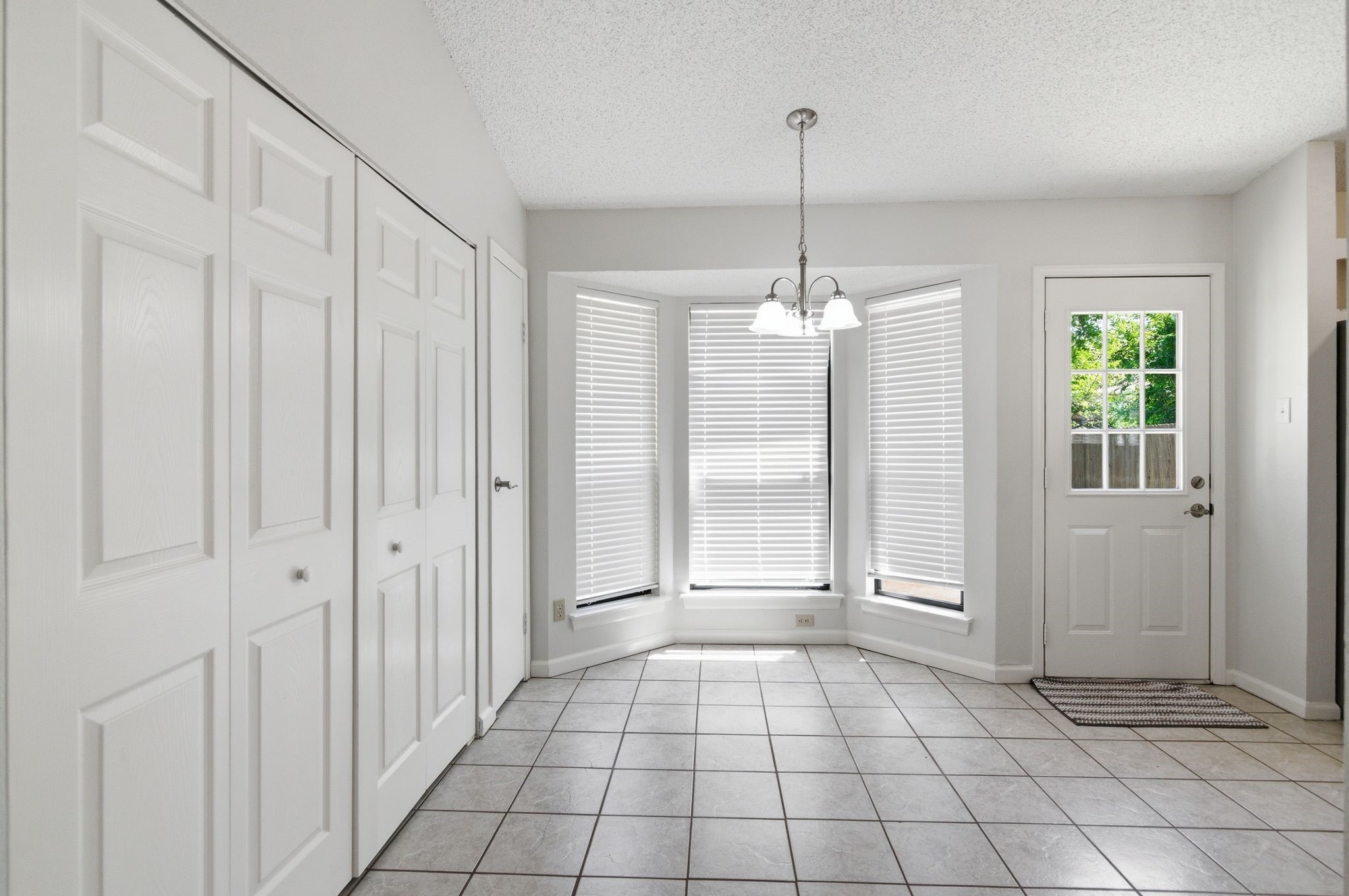 516 Winter Wood Drive Grapevine TX 76051