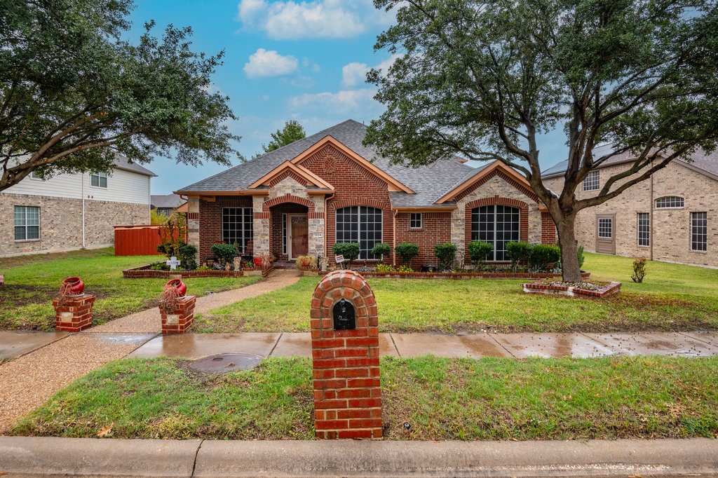 1204 Drexel Drive Desoto TX 75115