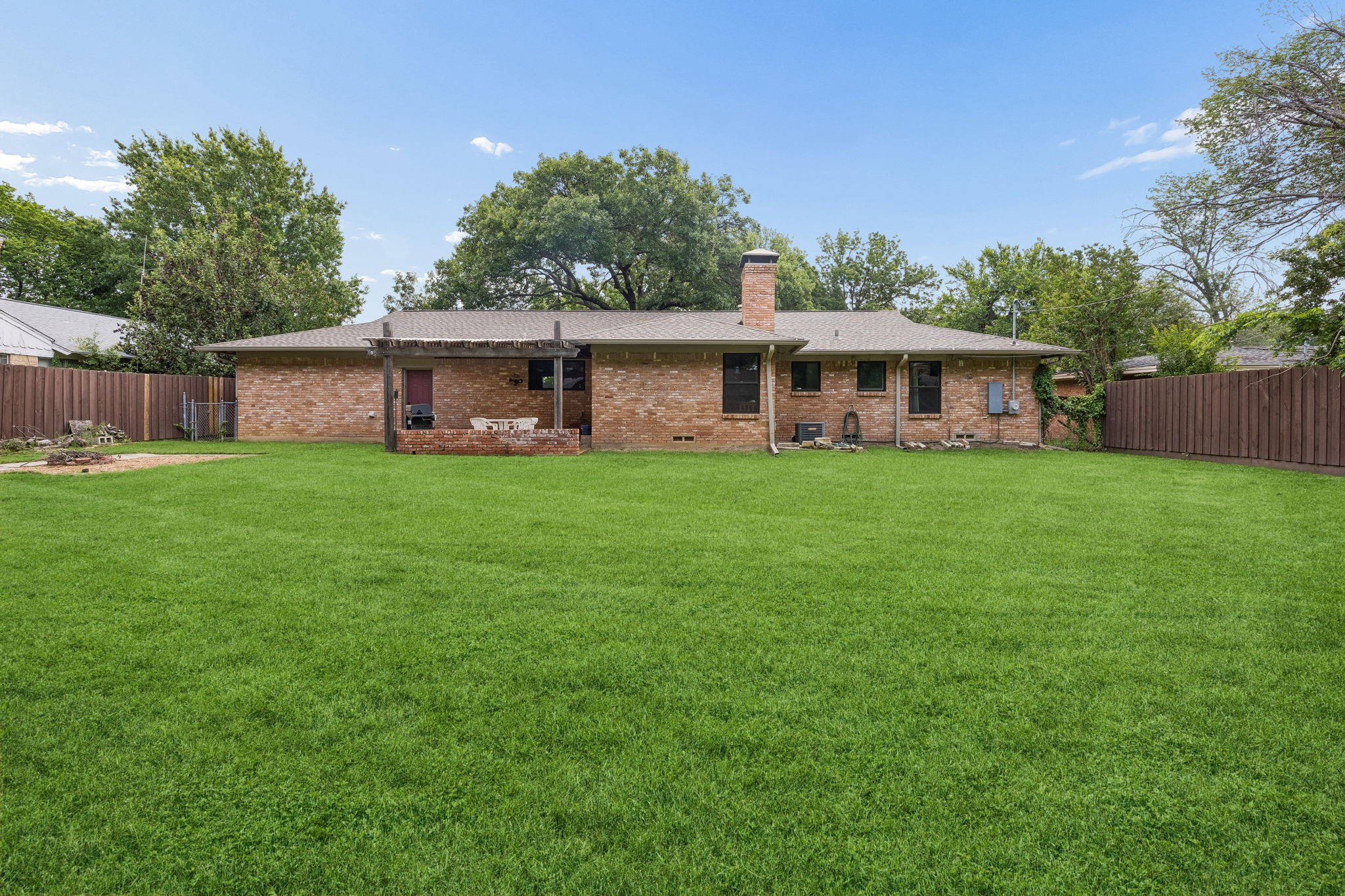 619 Kingston Drive Irving TX 75061
