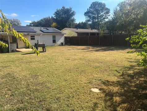 1408 Pikeview Terrace Arlington TX 76011