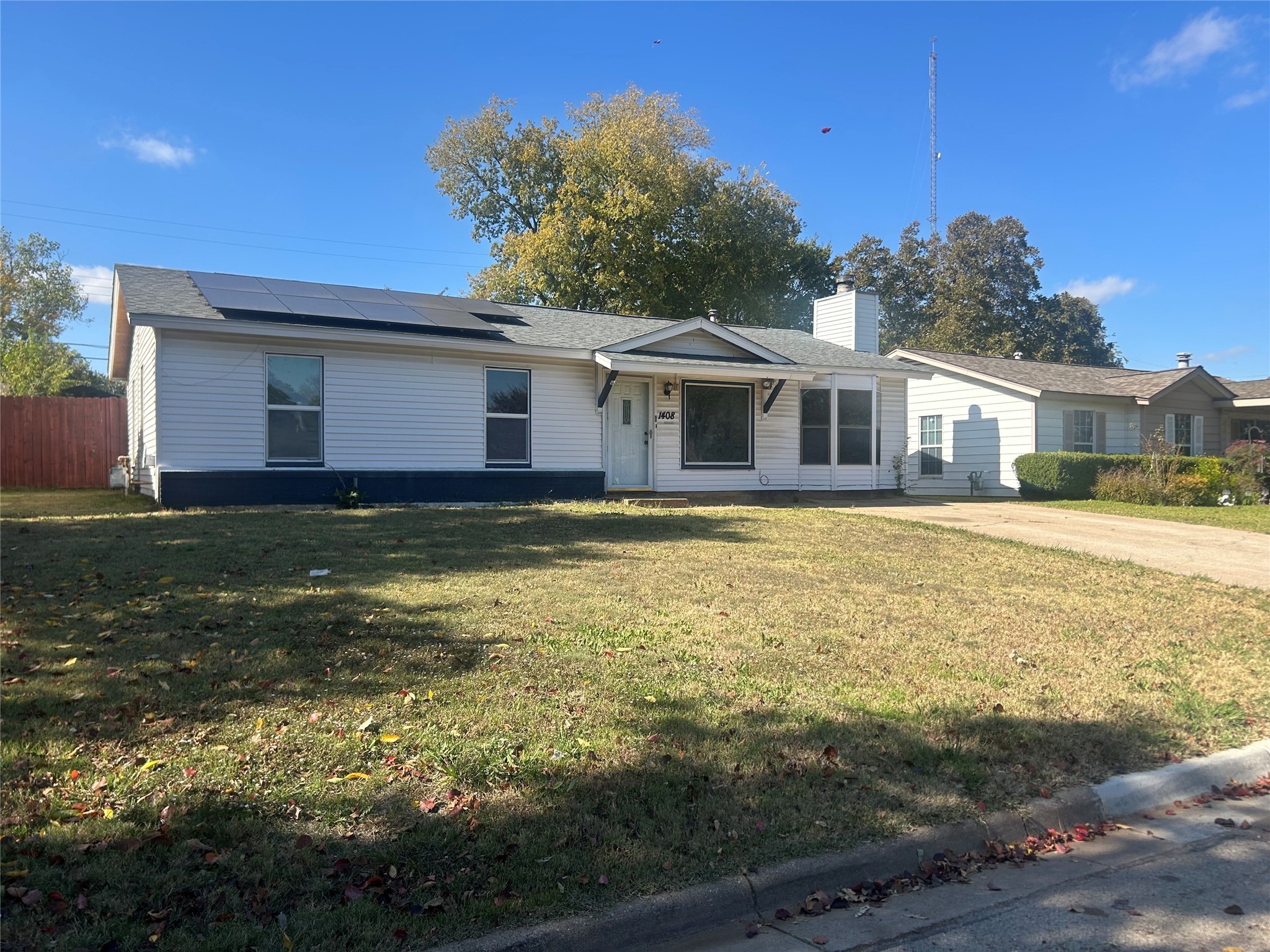 1408 Pikeview Terrace Arlington TX 76011