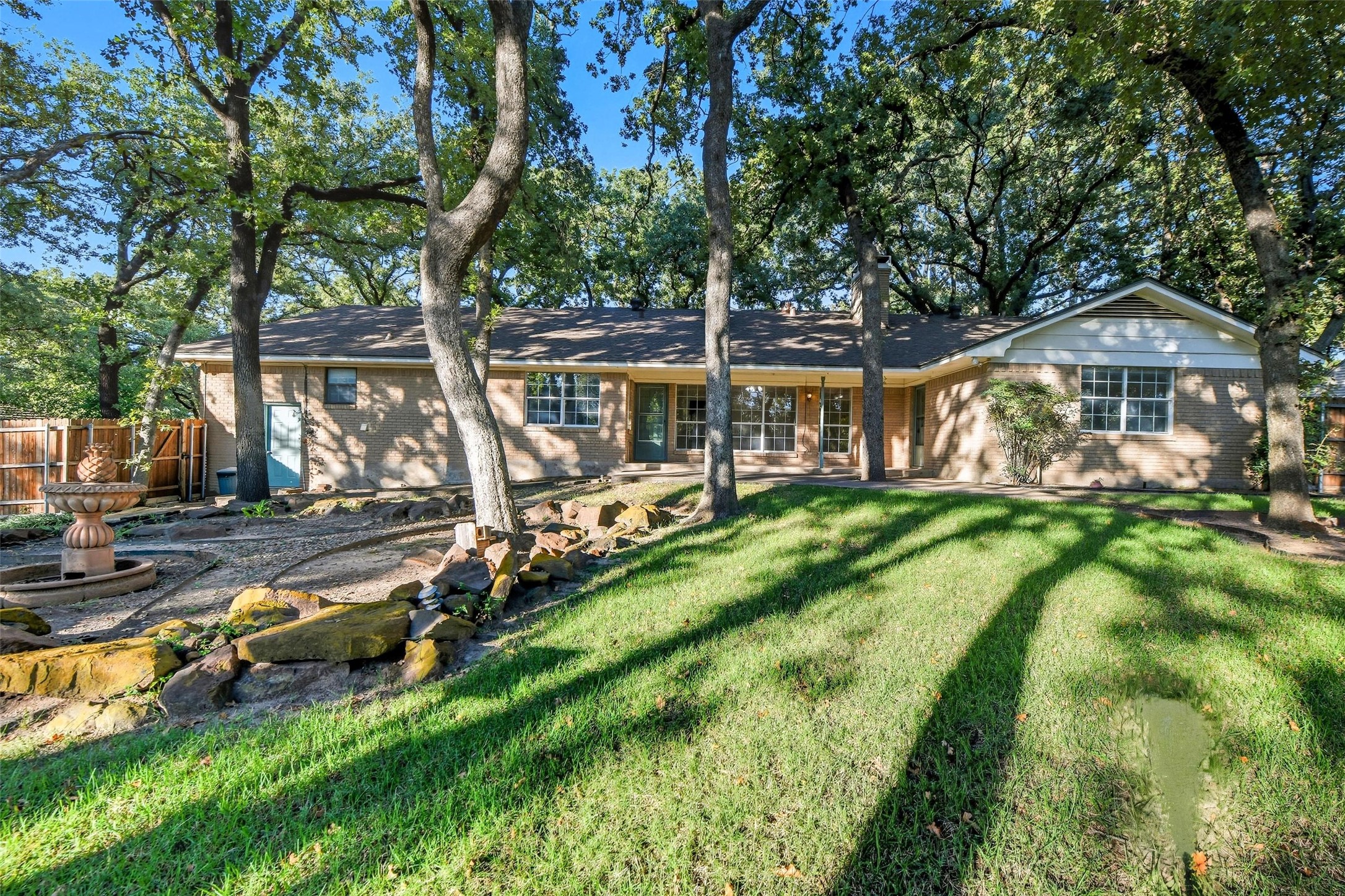 924 Ridgecrest Circle Denton TX 76205