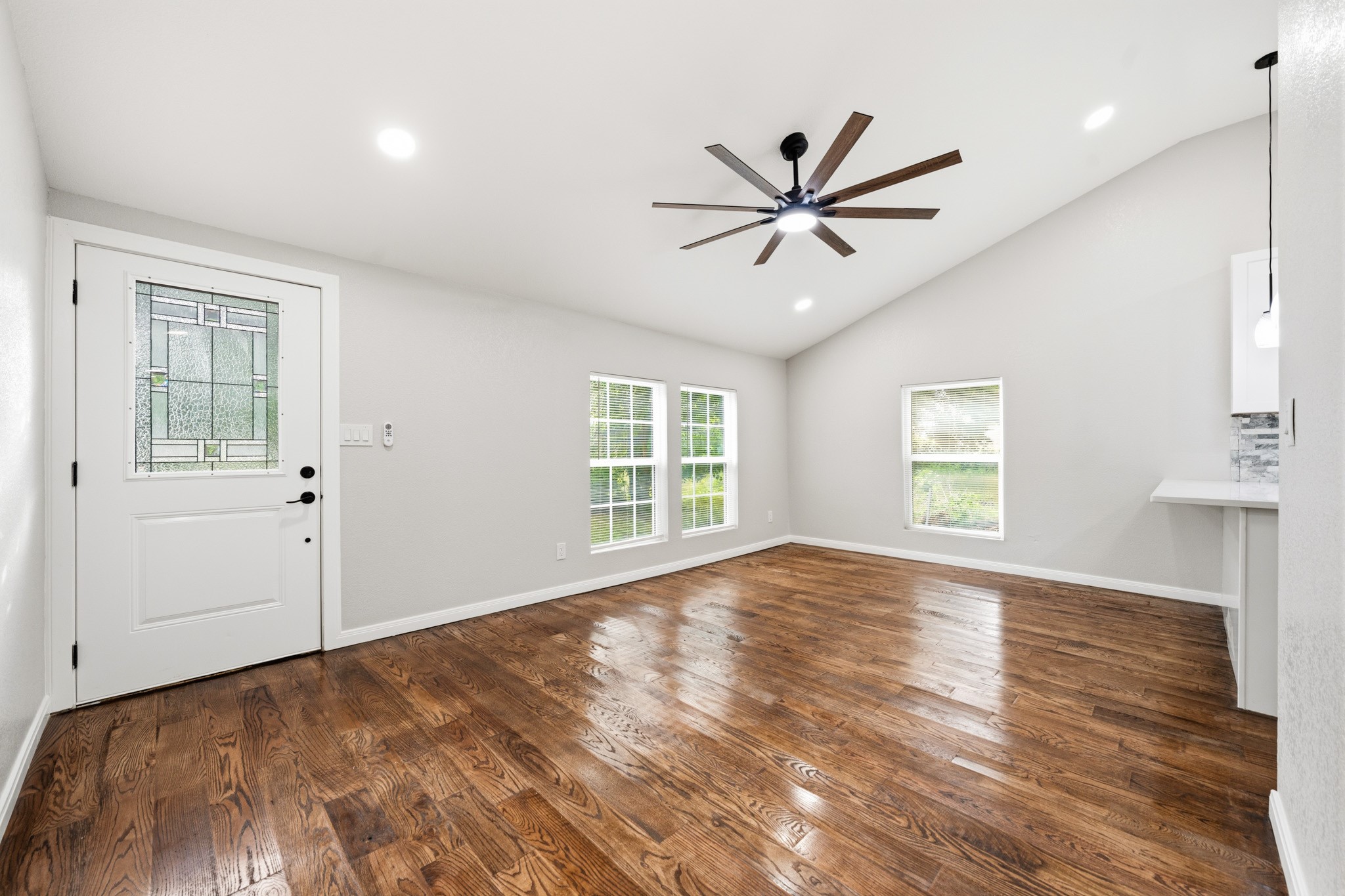 3313 S 3rd Street Waco TX 76706