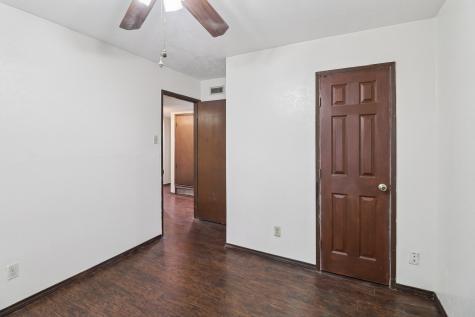 326 E Ferndale Lane Grand Prairie TX 75052