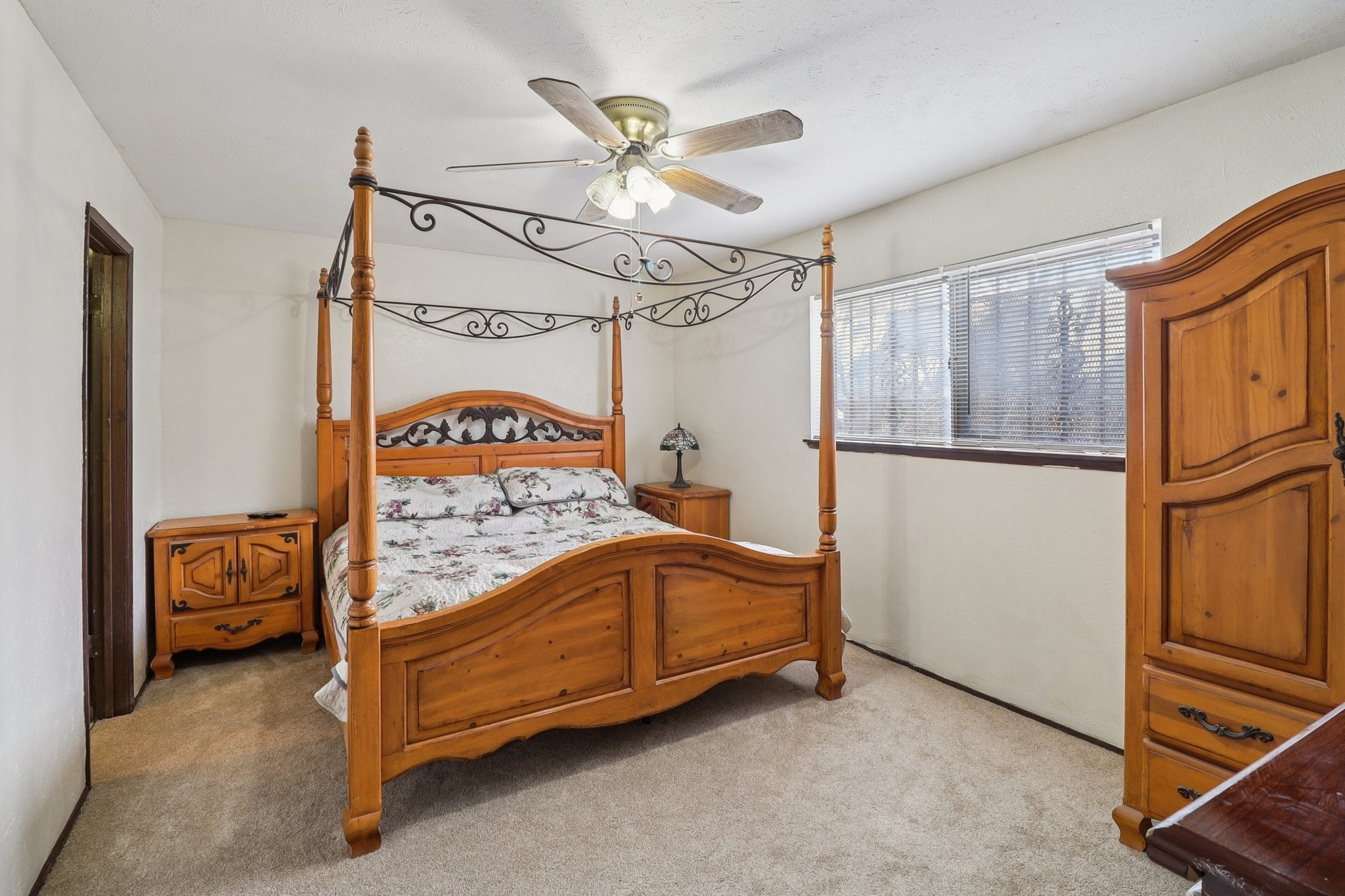 326 E Ferndale Lane Grand Prairie TX 75052
