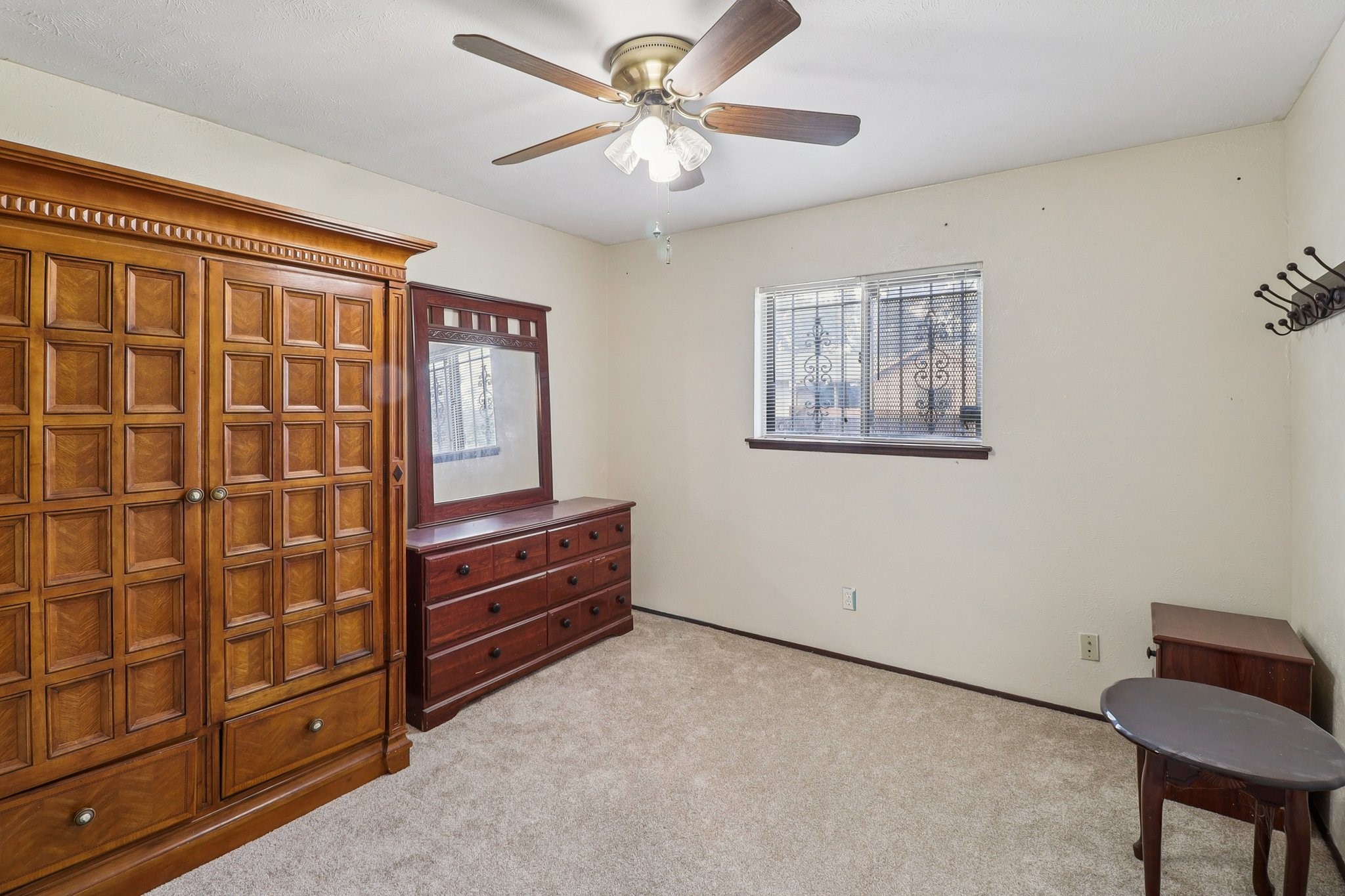 326 E Ferndale Lane Grand Prairie TX 75052