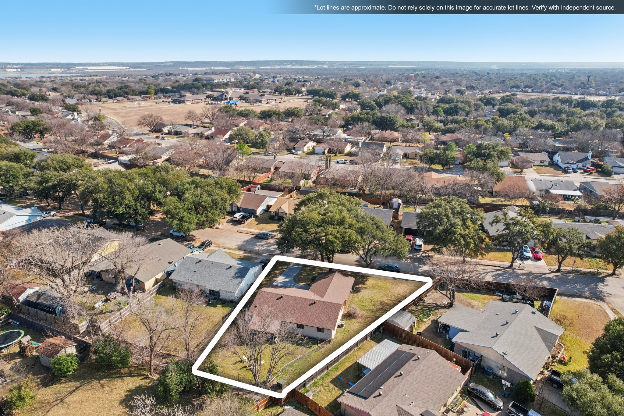 326 E Ferndale Lane Grand Prairie TX 75052