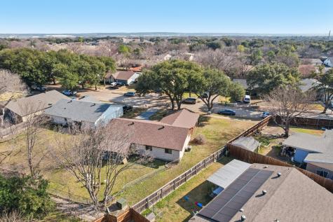 326 E Ferndale Lane Grand Prairie TX 75052