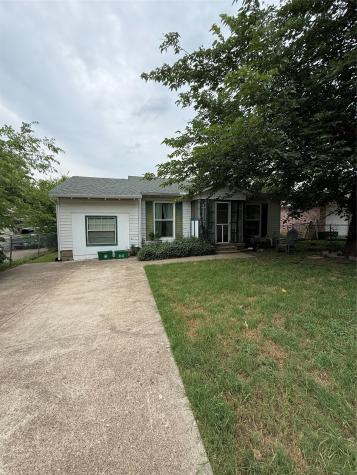 2122 Fort Worth Street Grand Prairie TX 75050