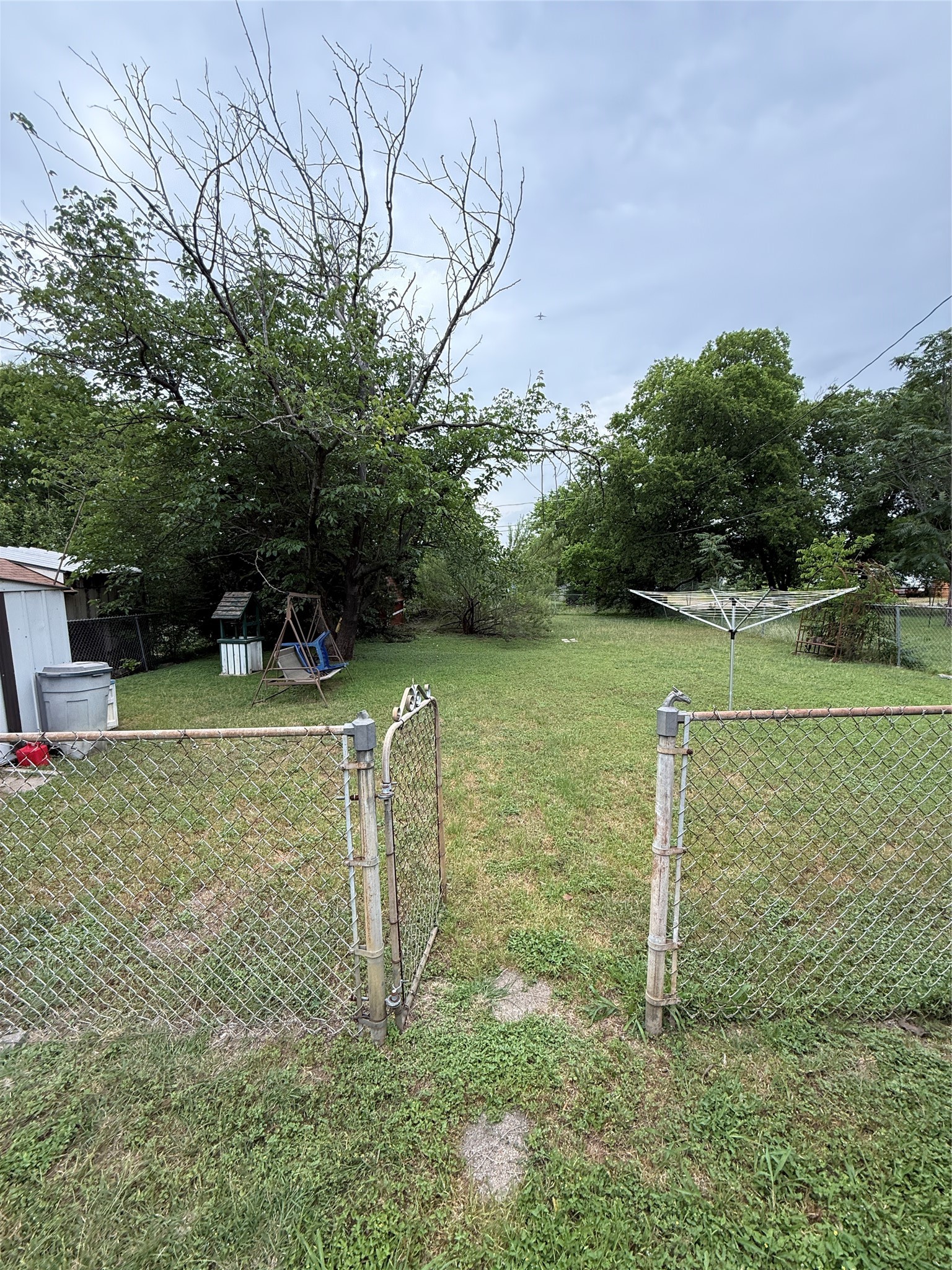 2122 Fort Worth Street Grand Prairie TX 75050