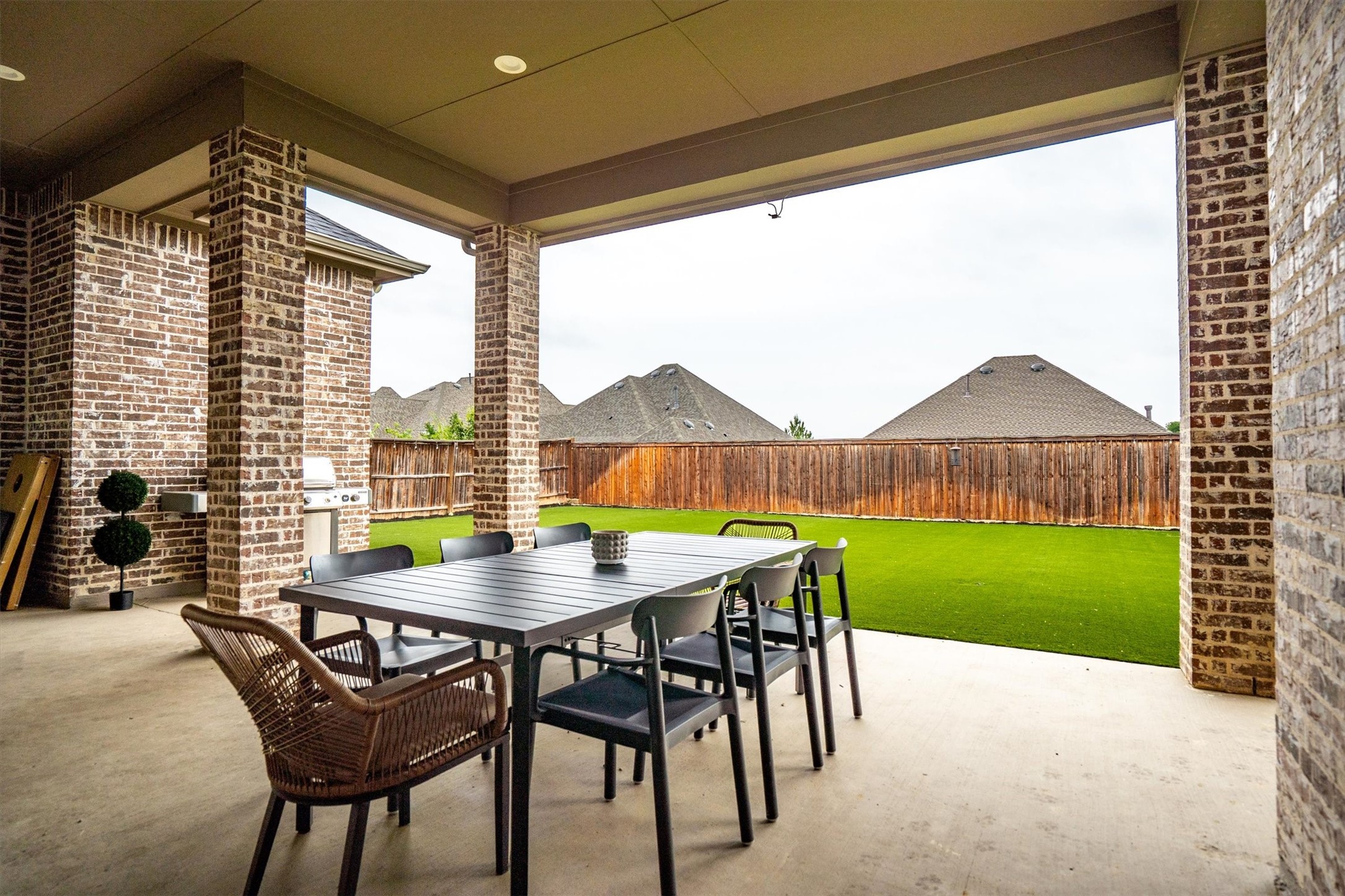 831 Clear Fork Drive Lantana TX 76226