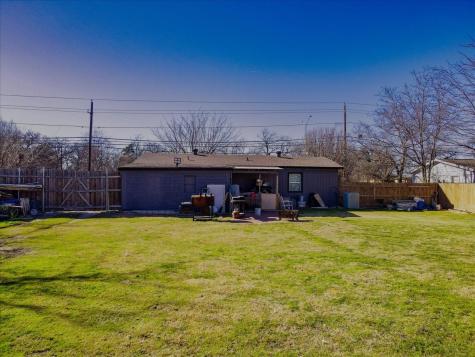 112 N Masters Drive Dallas TX 75217