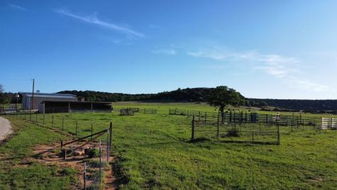 502 County Road 194 Ovalo TX 79541