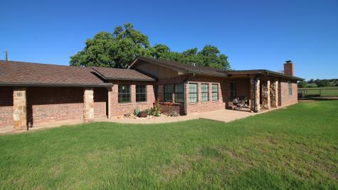 502 County Road 194 Ovalo TX 79541