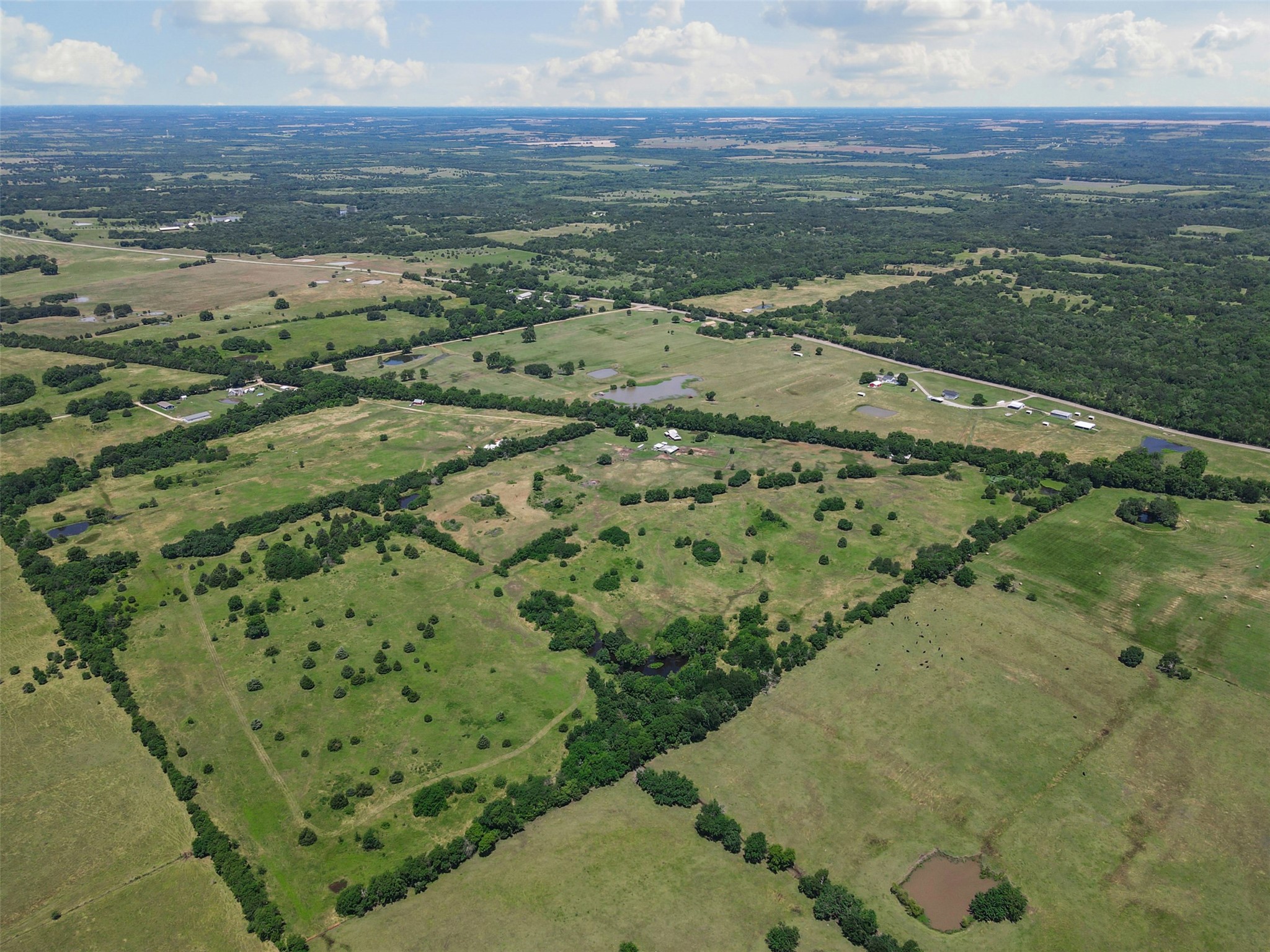 901 County Road 3925 Wolfe City TX 75496