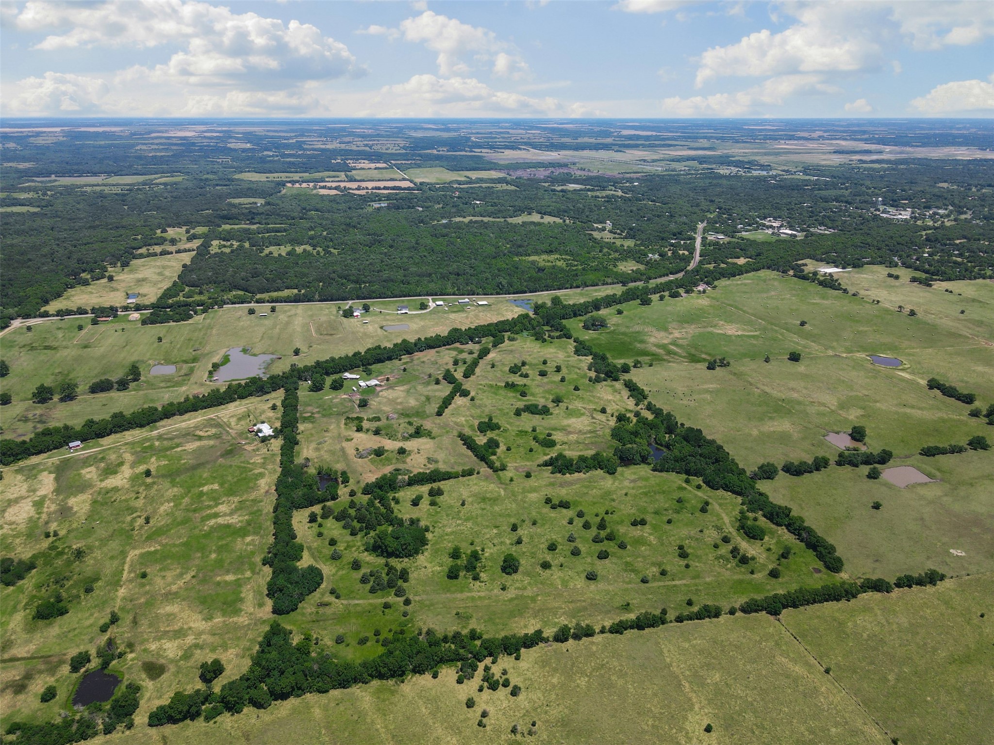 901 County Road 3925 Wolfe City TX 75496
