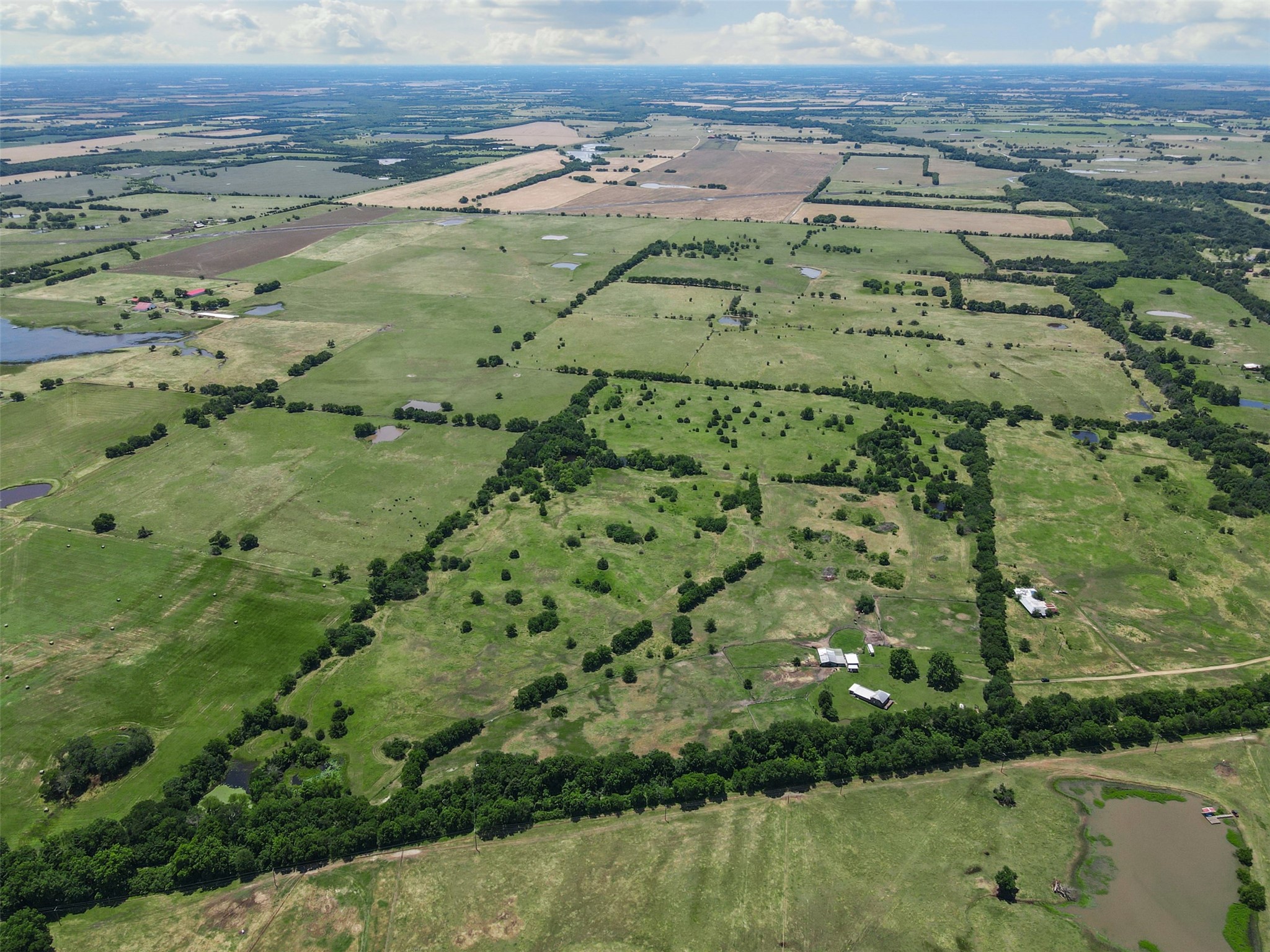 901 County Road 3925 Wolfe City TX 75496
