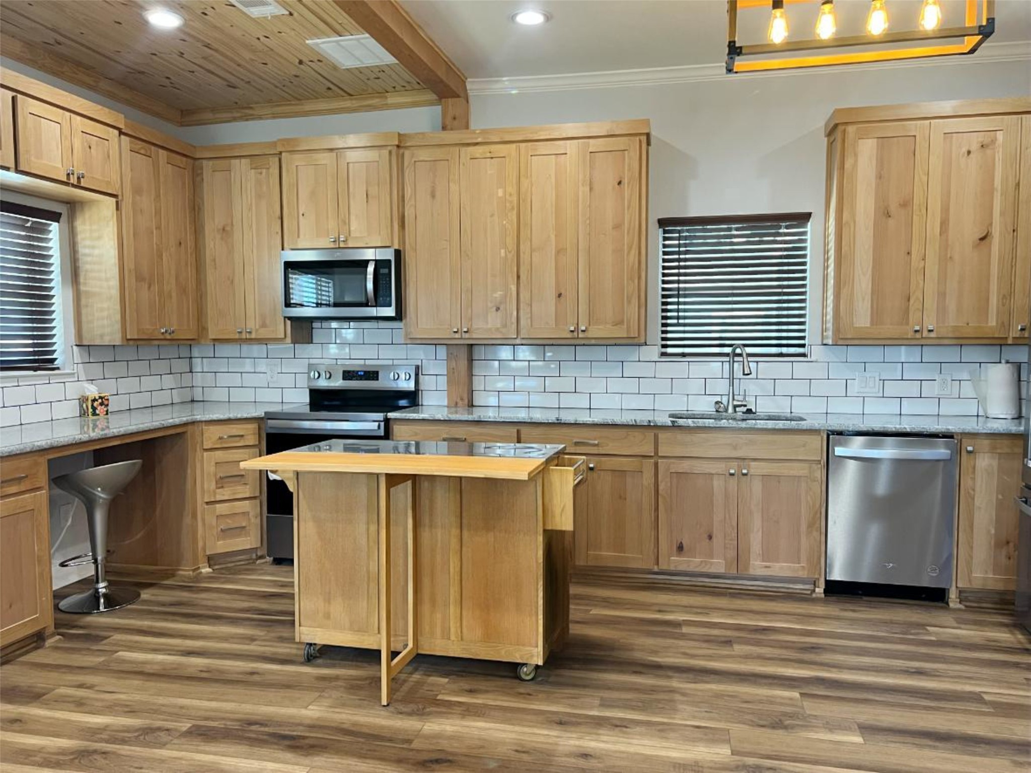 724 Franklin Bellevue TX 76228