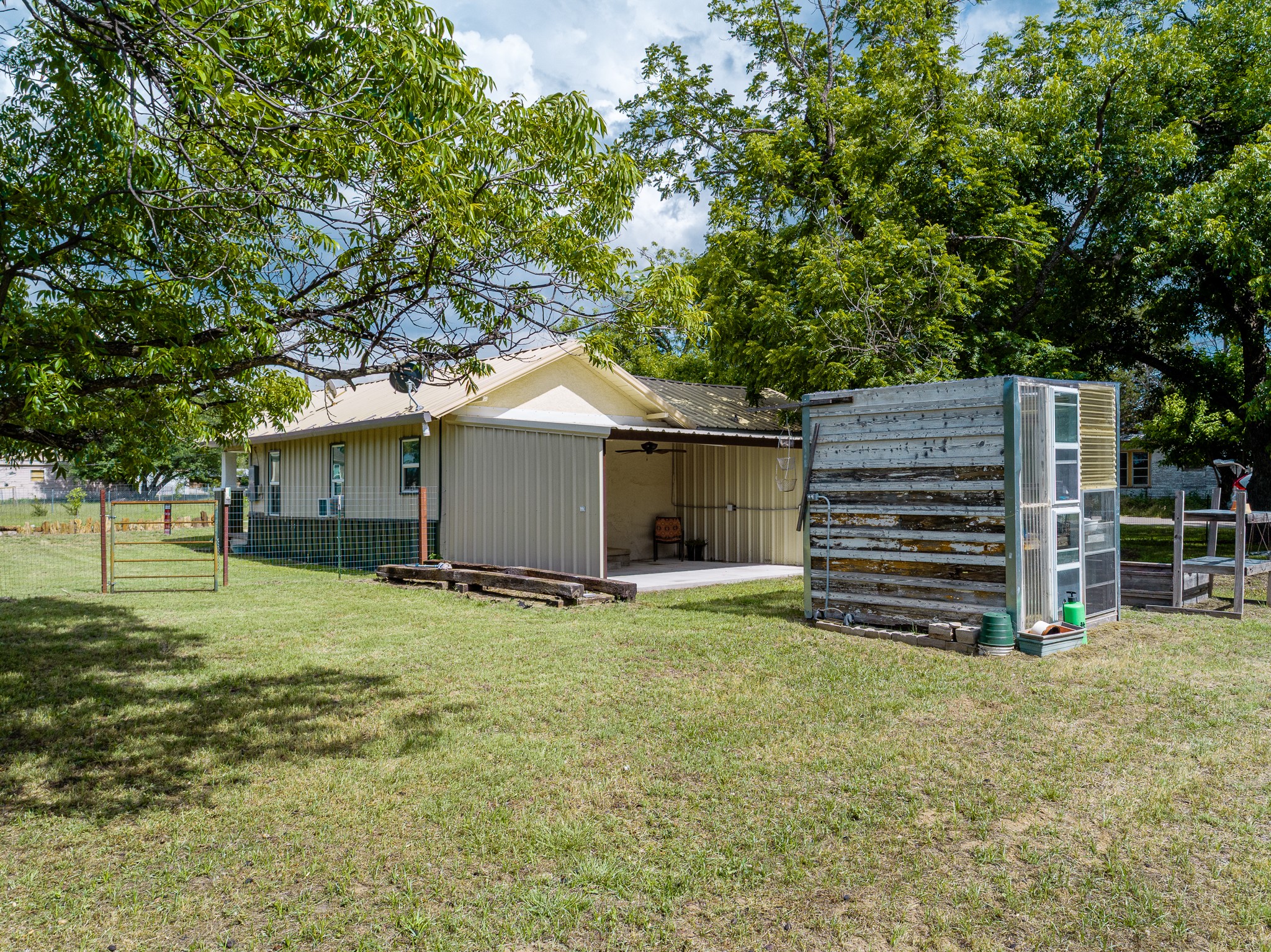 801 N Avenue A Corner N Cross Plains TX 76443