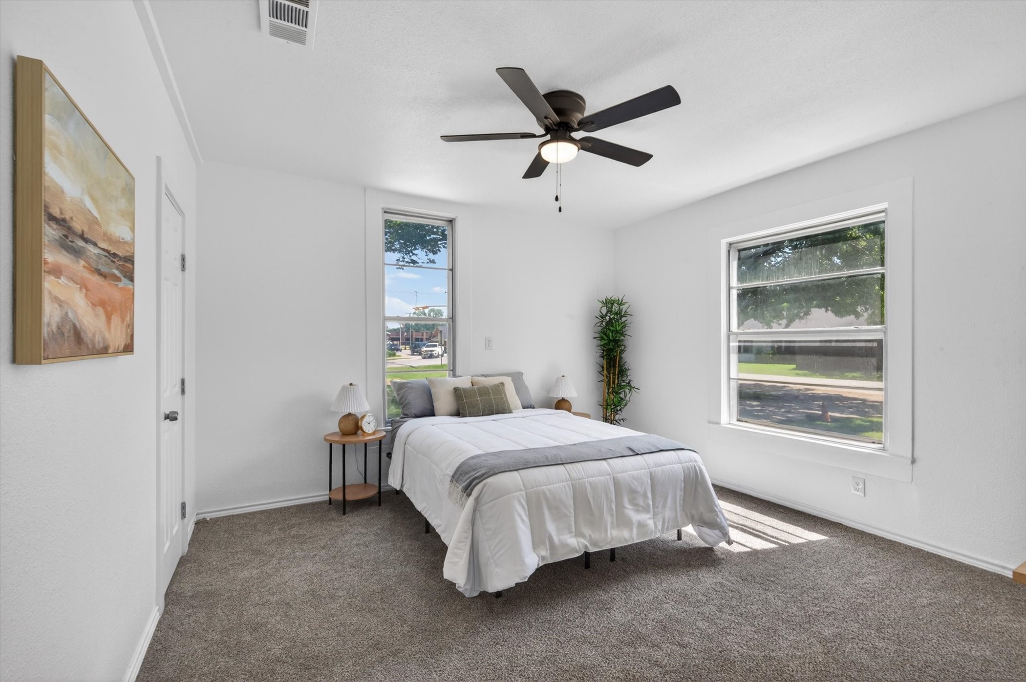 202 S Main Street Joshua TX 76058