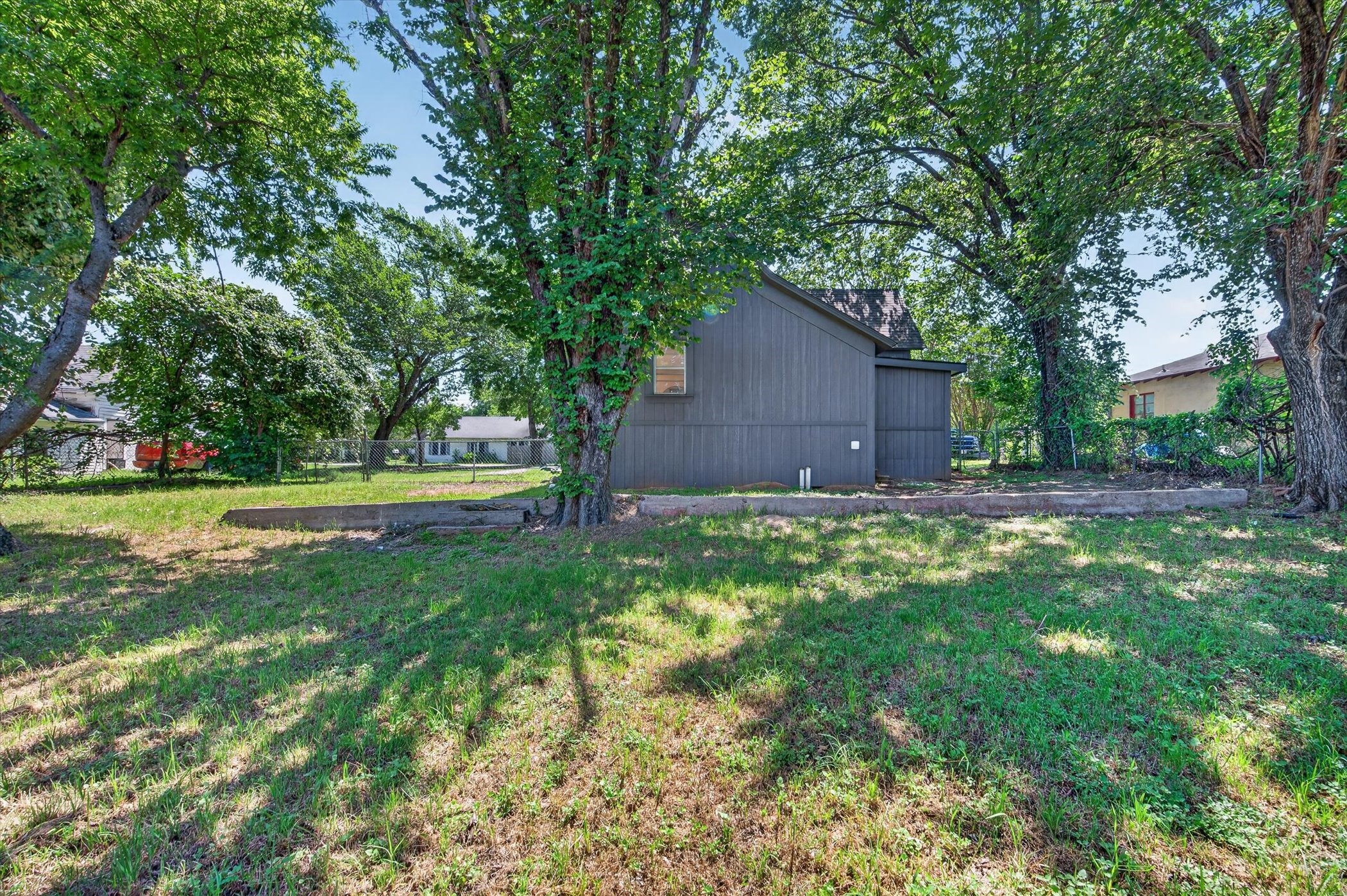 202 S Main Street Joshua TX 76058