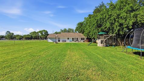 704 W Bells Boulevard Bells TX 75414