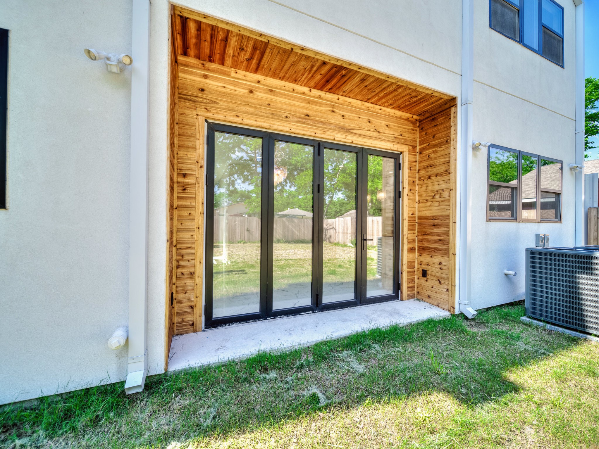 1943 Mcbroom Street Dallas TX 75212