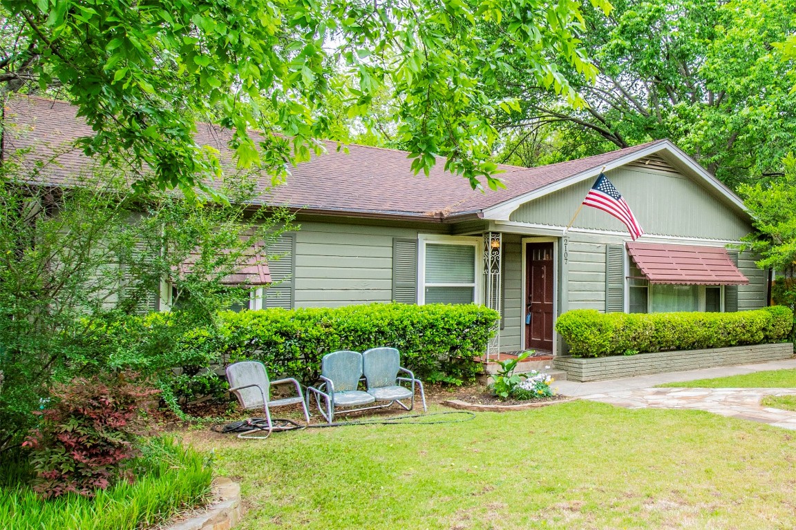 2107 Preston Place Denton TX 76209