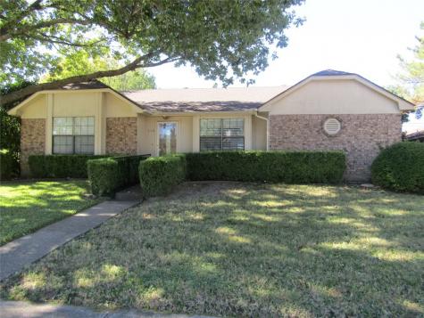 110 W Amberway Lane Garland TX 75040