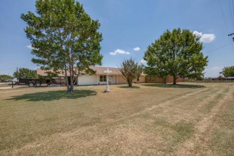 6547 SW County Road 1007 Corsicana TX 75110