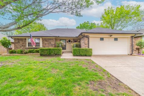 926 Thistle Ridge Lane Arlington TX 76017