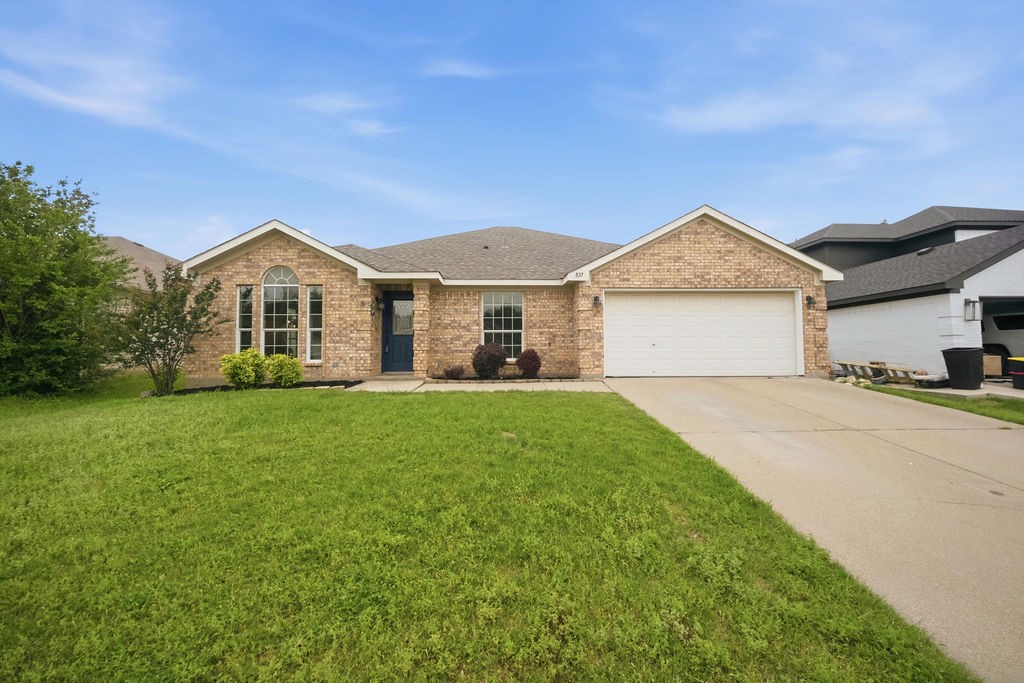 837 Morgan Drive Burleson TX 76028