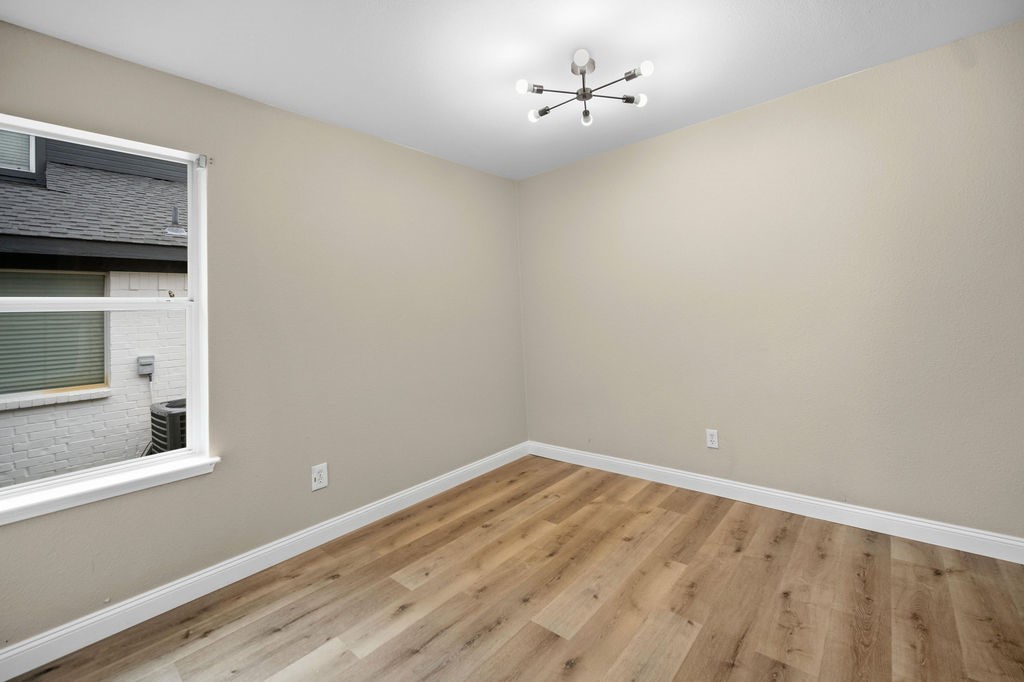 837 Morgan Drive Burleson TX 76028