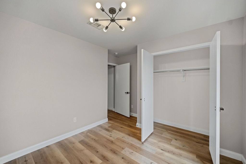 837 Morgan Drive Burleson TX 76028