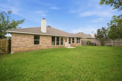 837 Morgan Drive Burleson TX 76028