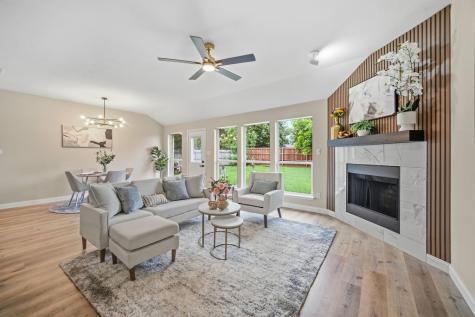 837 Morgan Drive Burleson TX 76028