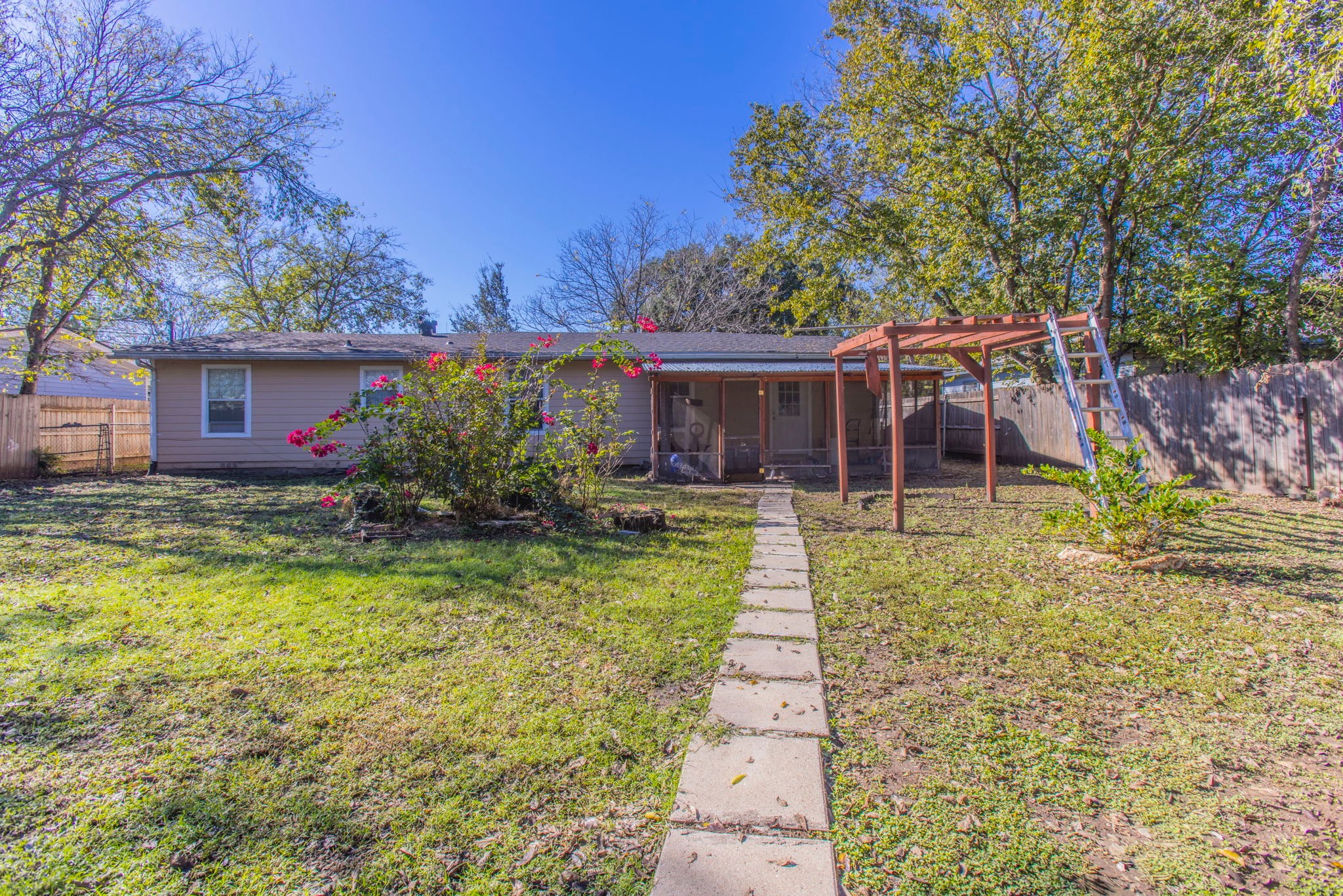 2618 S 24th Street Waco TX 76706