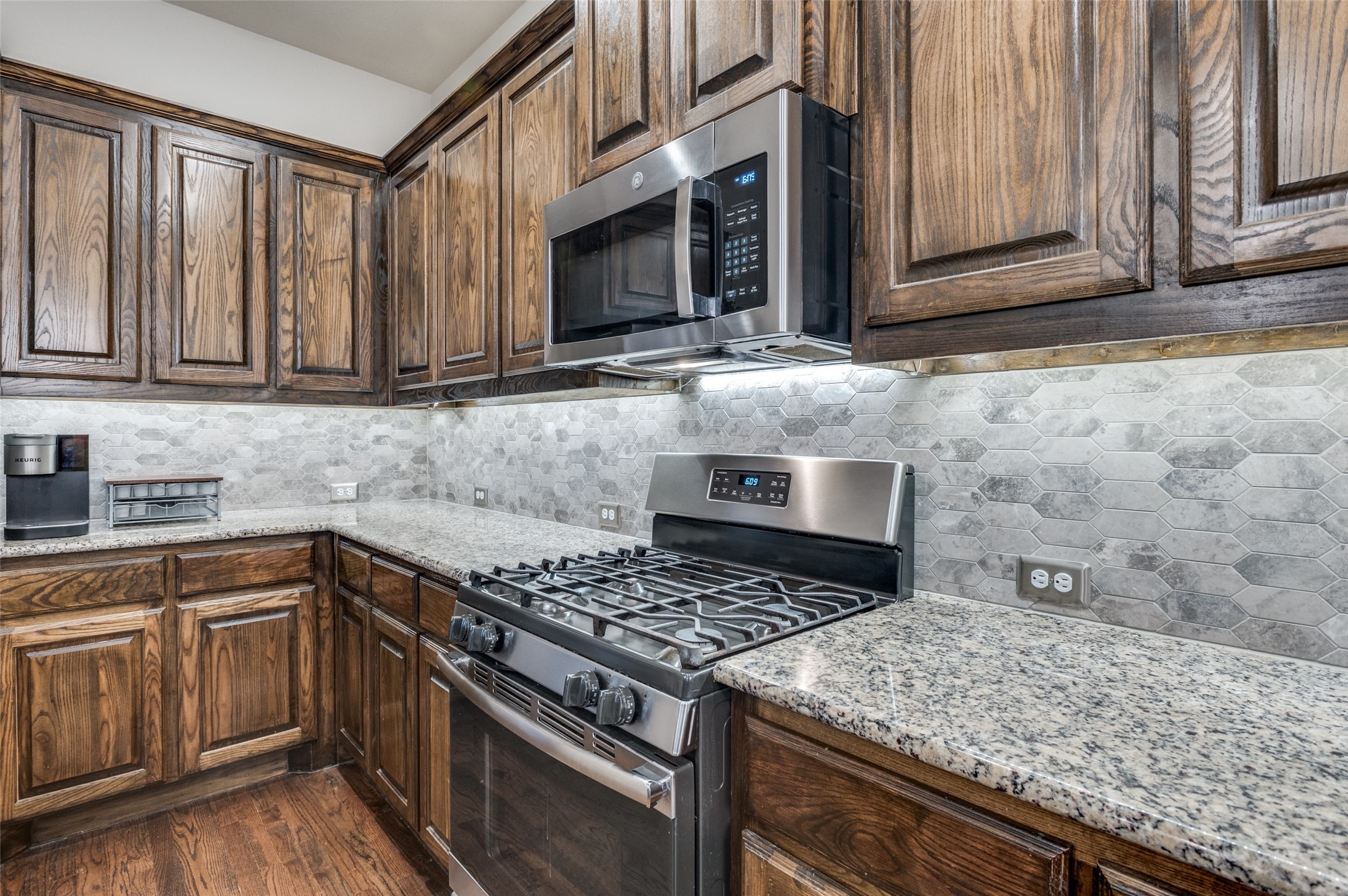 1710 Green Jasper Place Arlington TX 76005