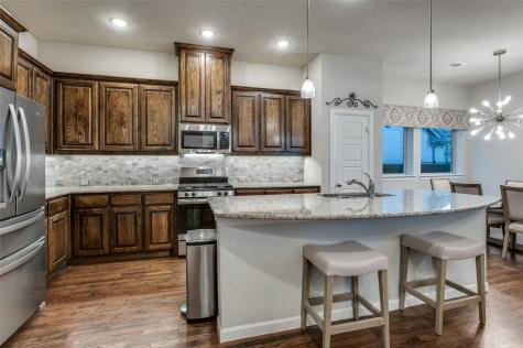 1710 Green Jasper Place Arlington TX 76005