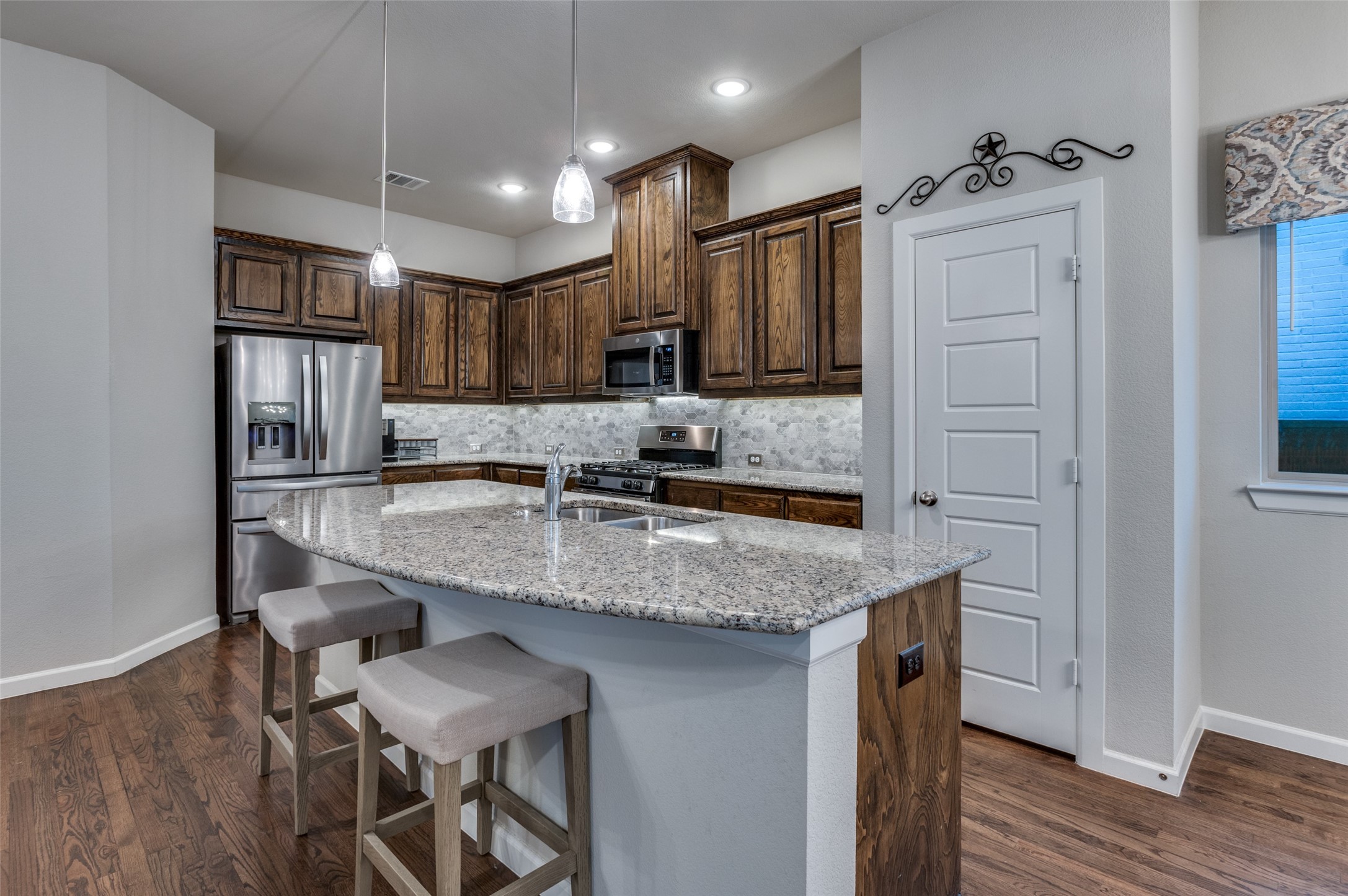 1710 Green Jasper Place Arlington TX 76005