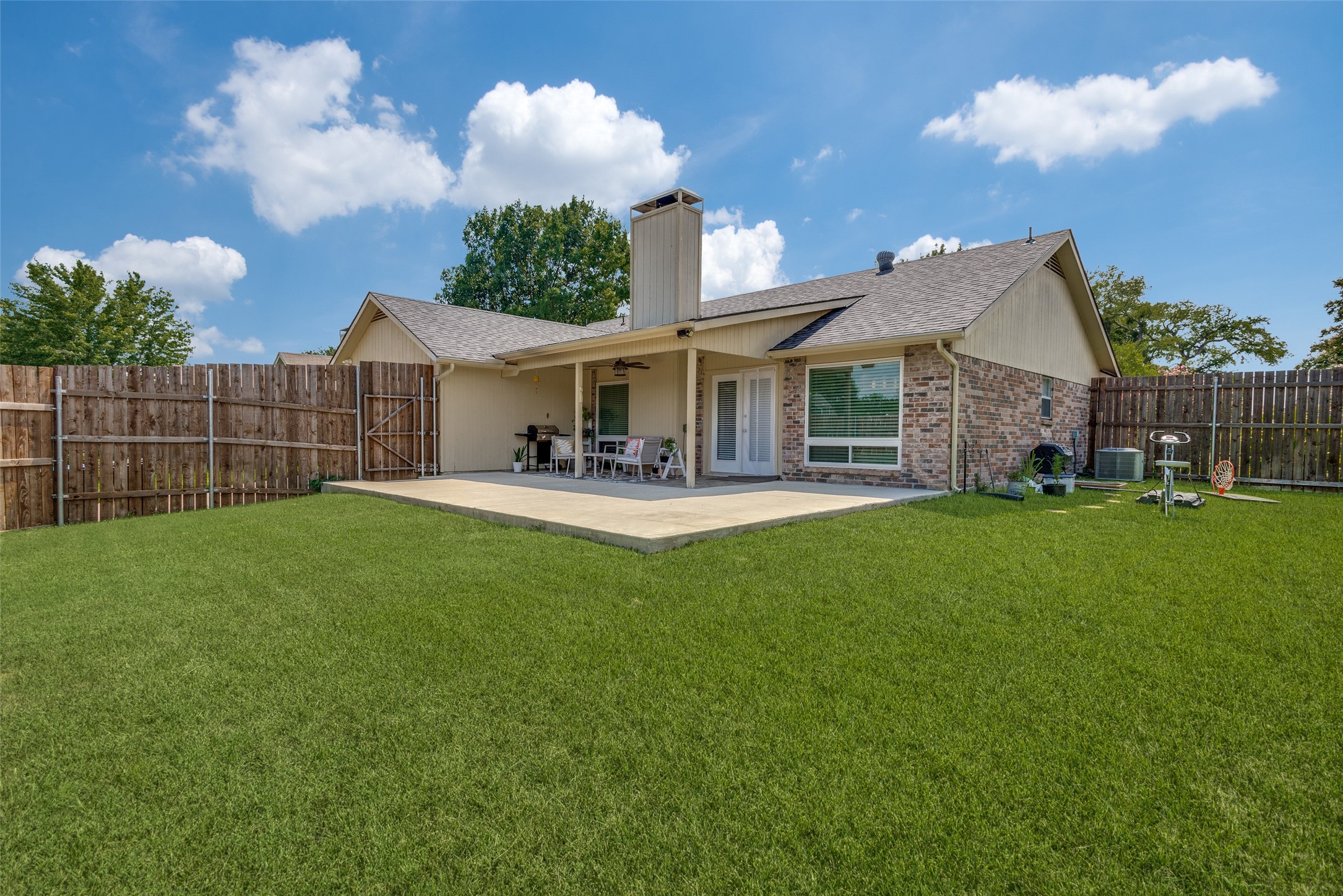 106 Creekside Lane Coppell TX 75019