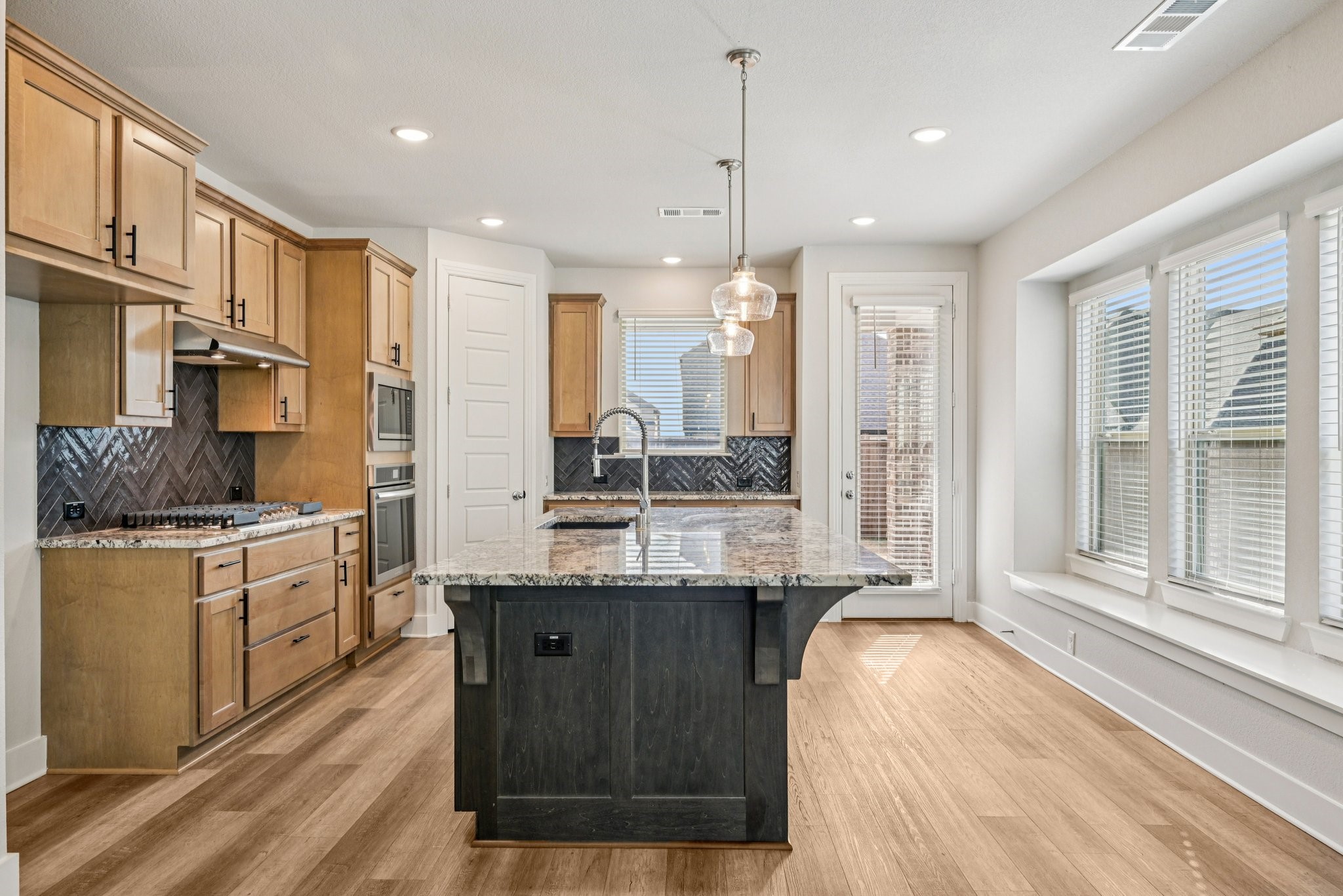 1920 Dappled Grey Avenue Aubrey TX 76227