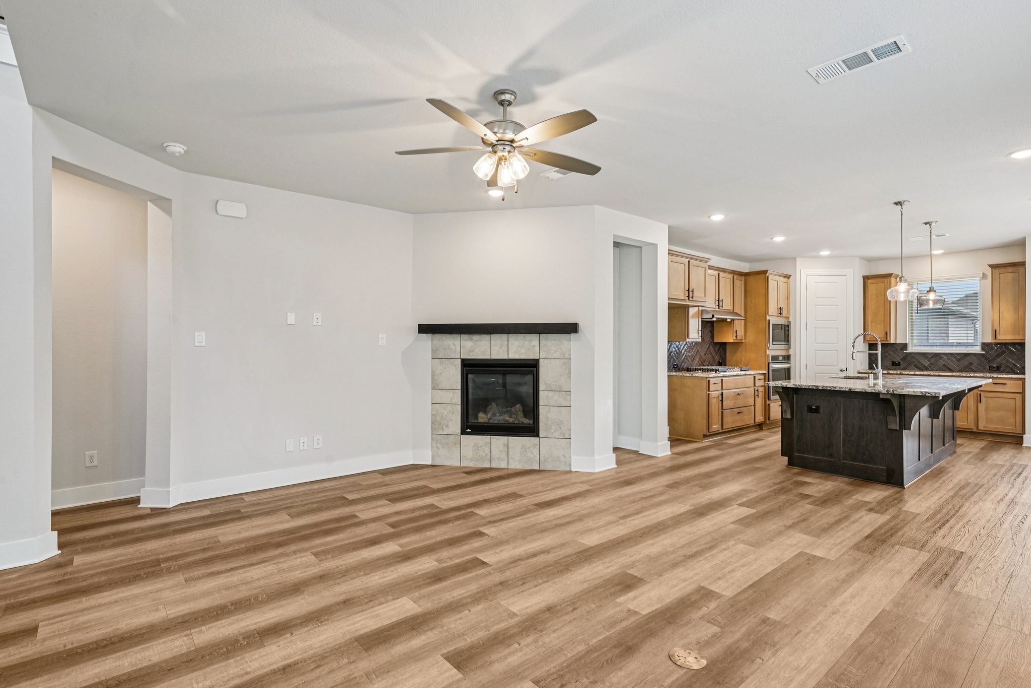 1920 Dappled Grey Avenue Aubrey TX 76227