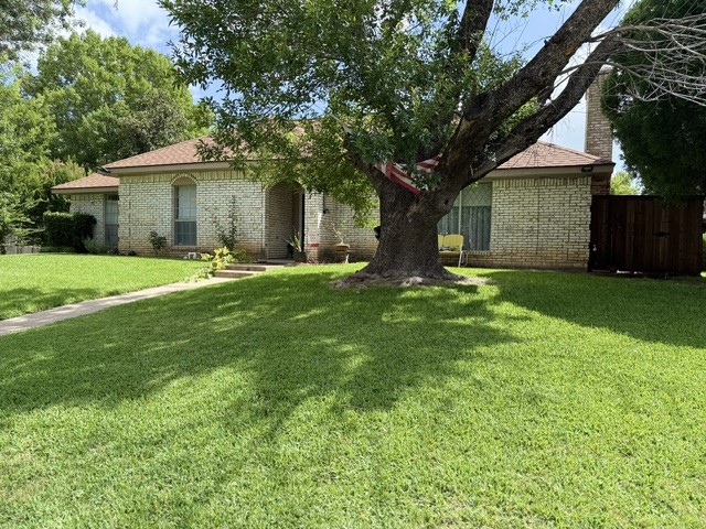 1044 Shadywood Lane Desoto TX 75115