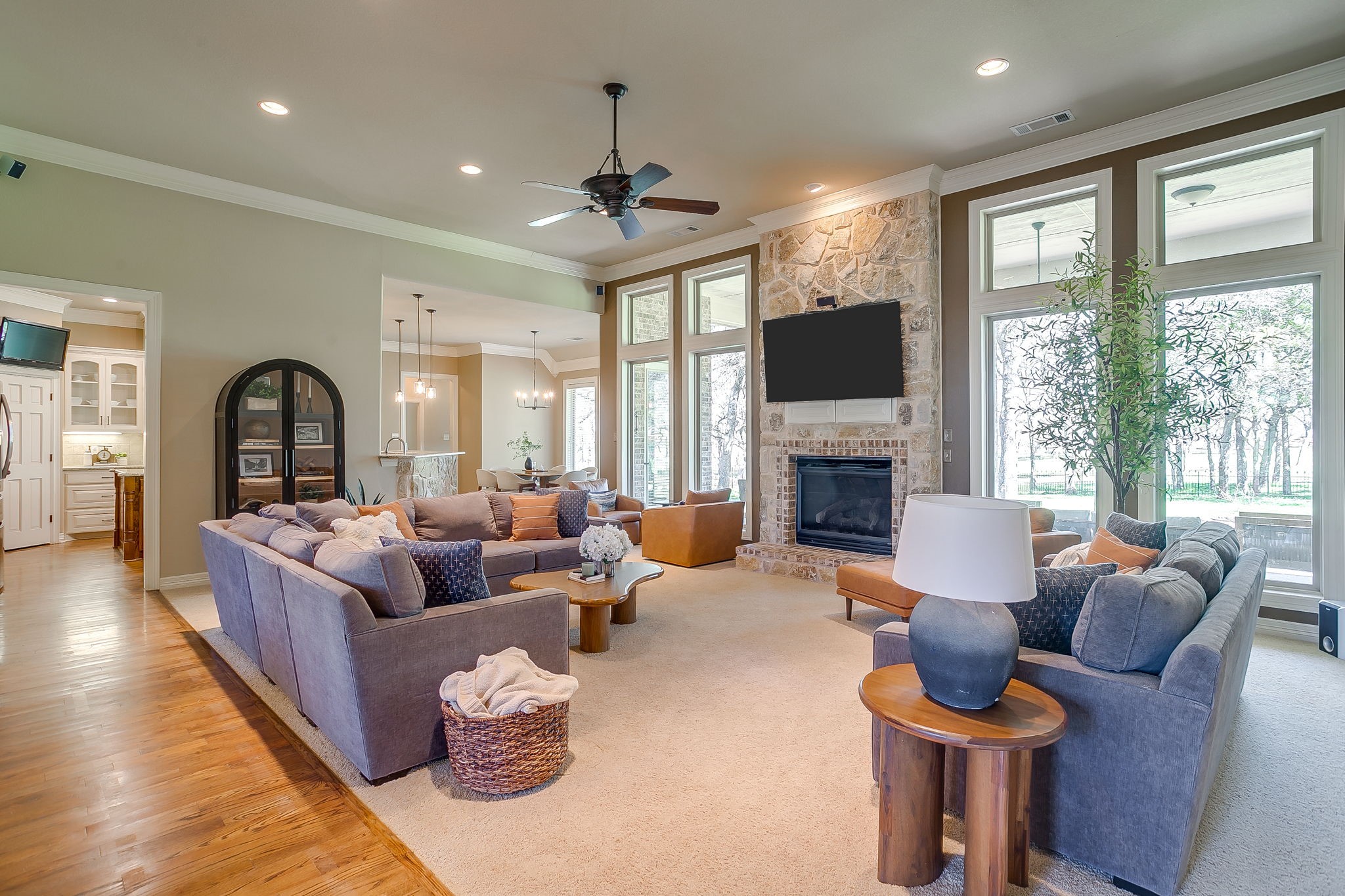542 S Sugartree Drive Lipan TX 76462